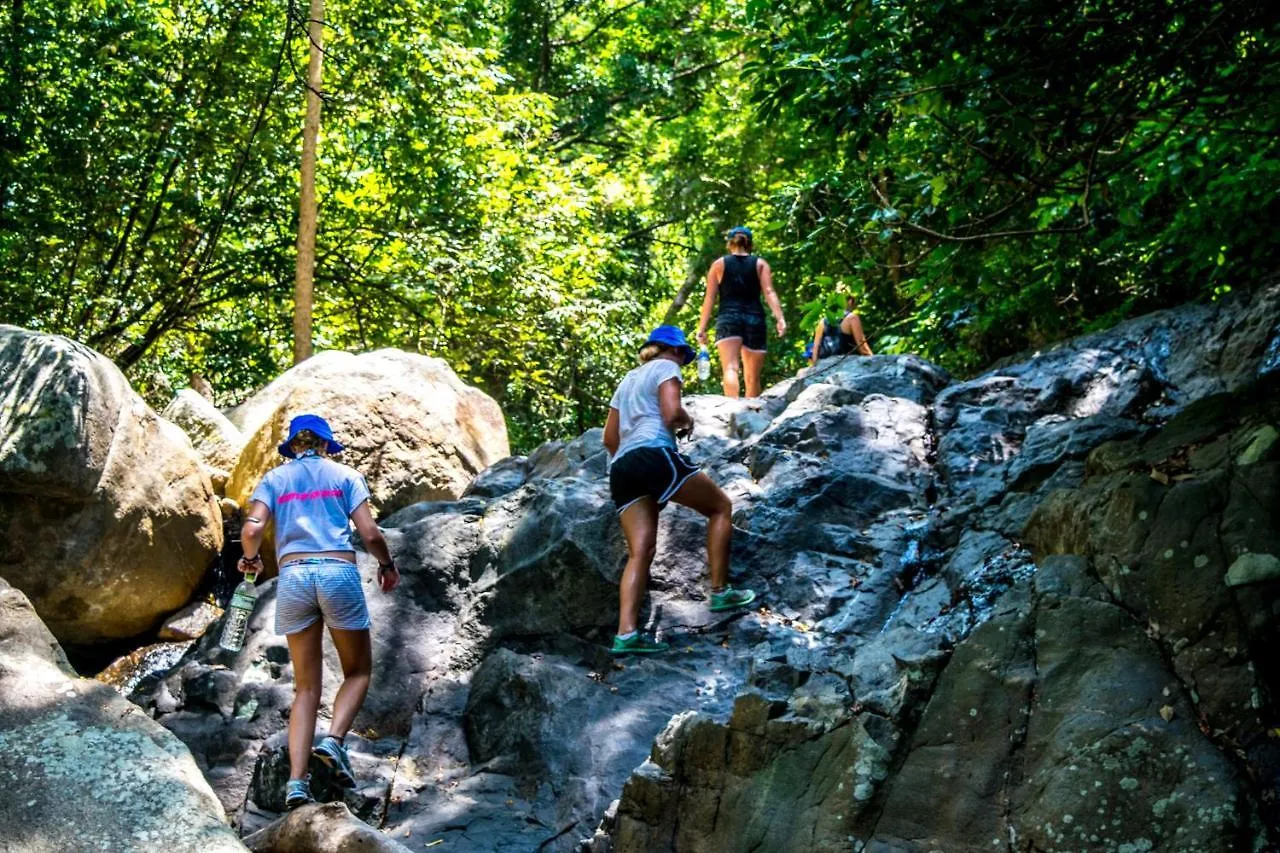 Vietnam Backpacker Hostels - Ninhvana Να Τρανγκ