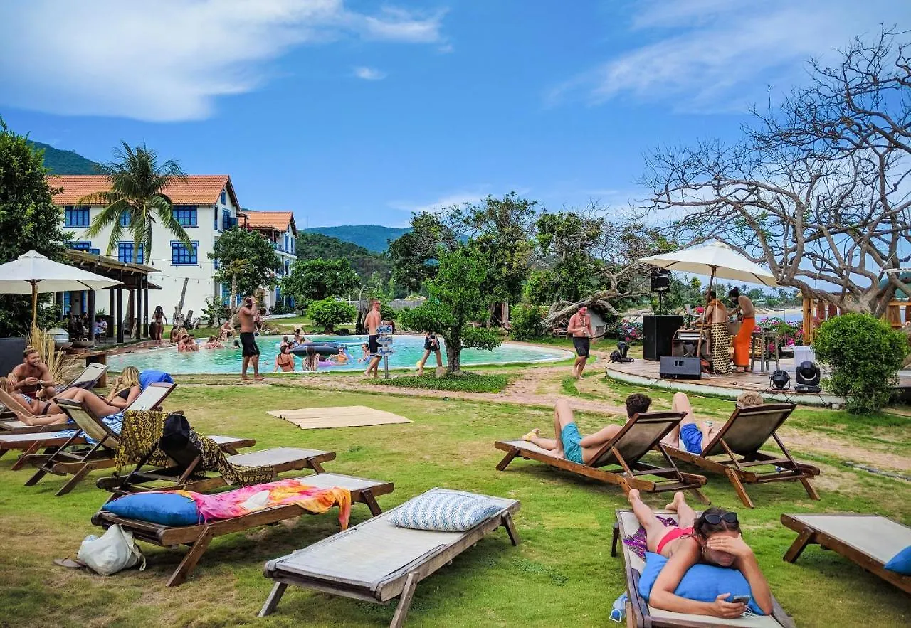 Vietnam Backpacker Hostels - Ninhvana Να Τρανγκ